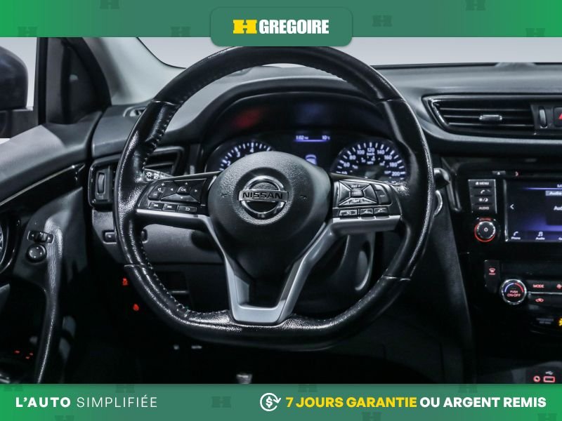 2020 Nissan Qashqai Red Laval - photo #17