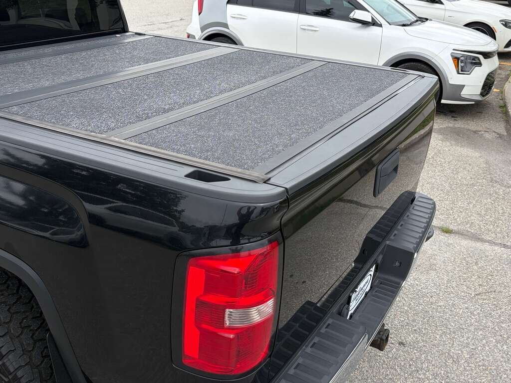 GMC Sierra 1500 Cabine multiplace 4RM 143,5 po 2017 Noir Gatineau - photo #17