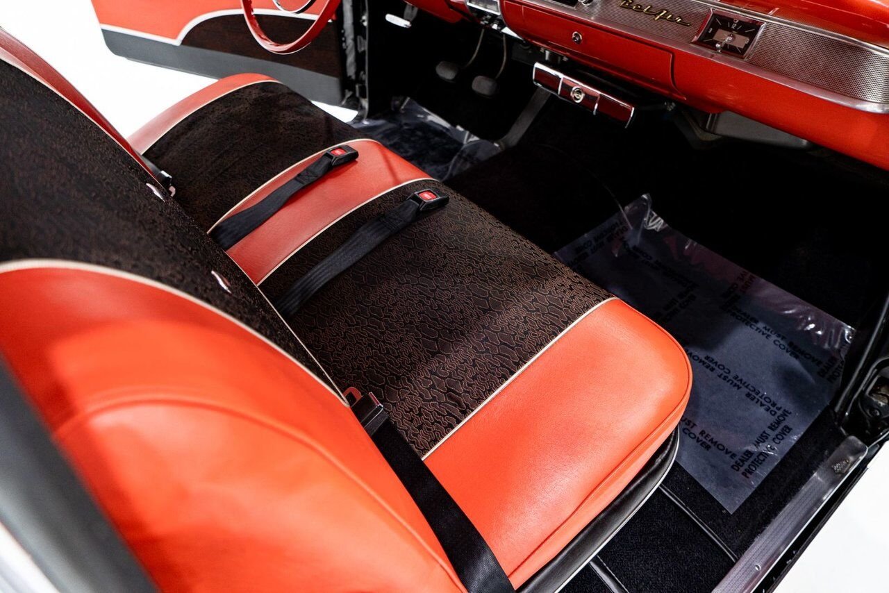 Chevrolet Bel Air Beautifully presented. Restored in desirable color combo | PRIX EN USD 1957 Noir Montréal - photo #72