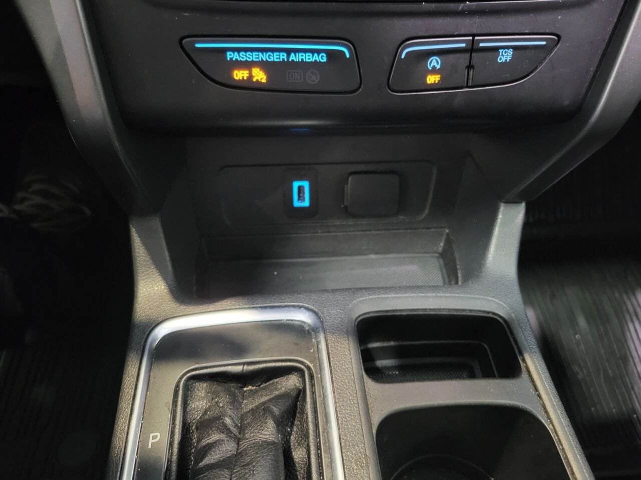 2019 Ford Escape Silver  - photo #24