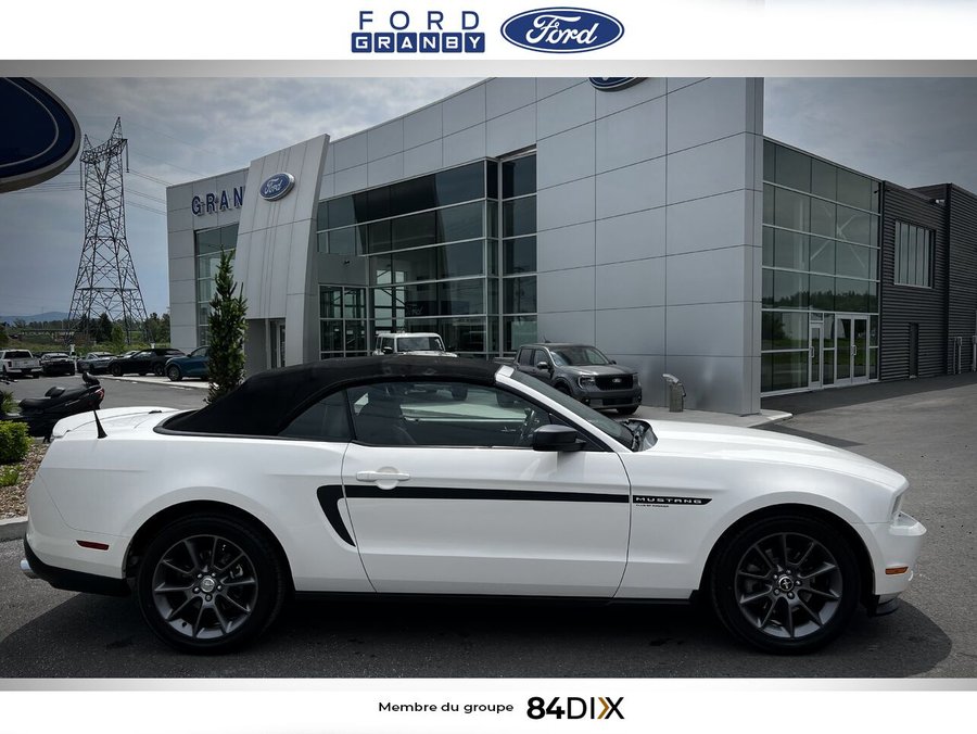 Ford Mustang Décapotable 2 portes V6 de première qualité 2012 Blanc