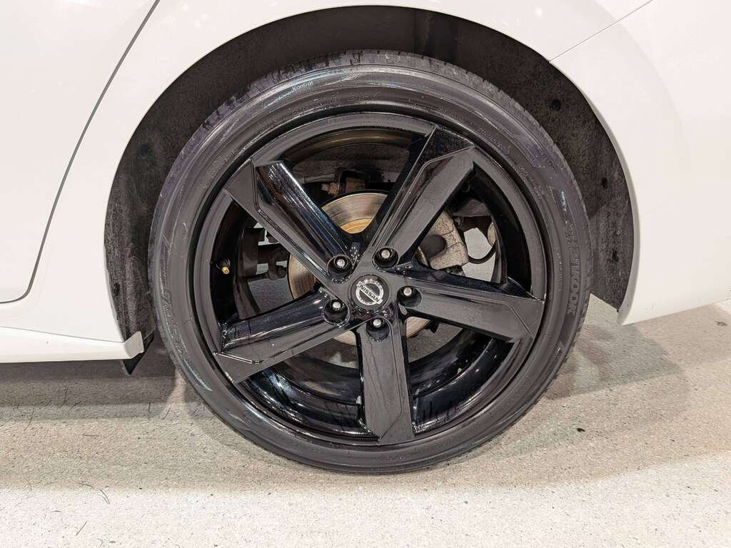 2024 Nissan Sentra SR Manual White Val-David - photo #33