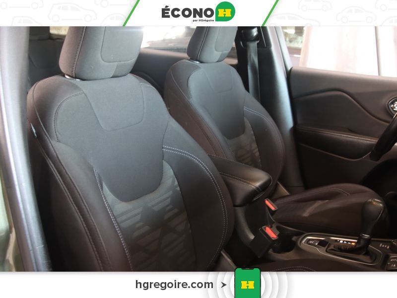 2019 Jeep Cherokee Green Laval - photo #25