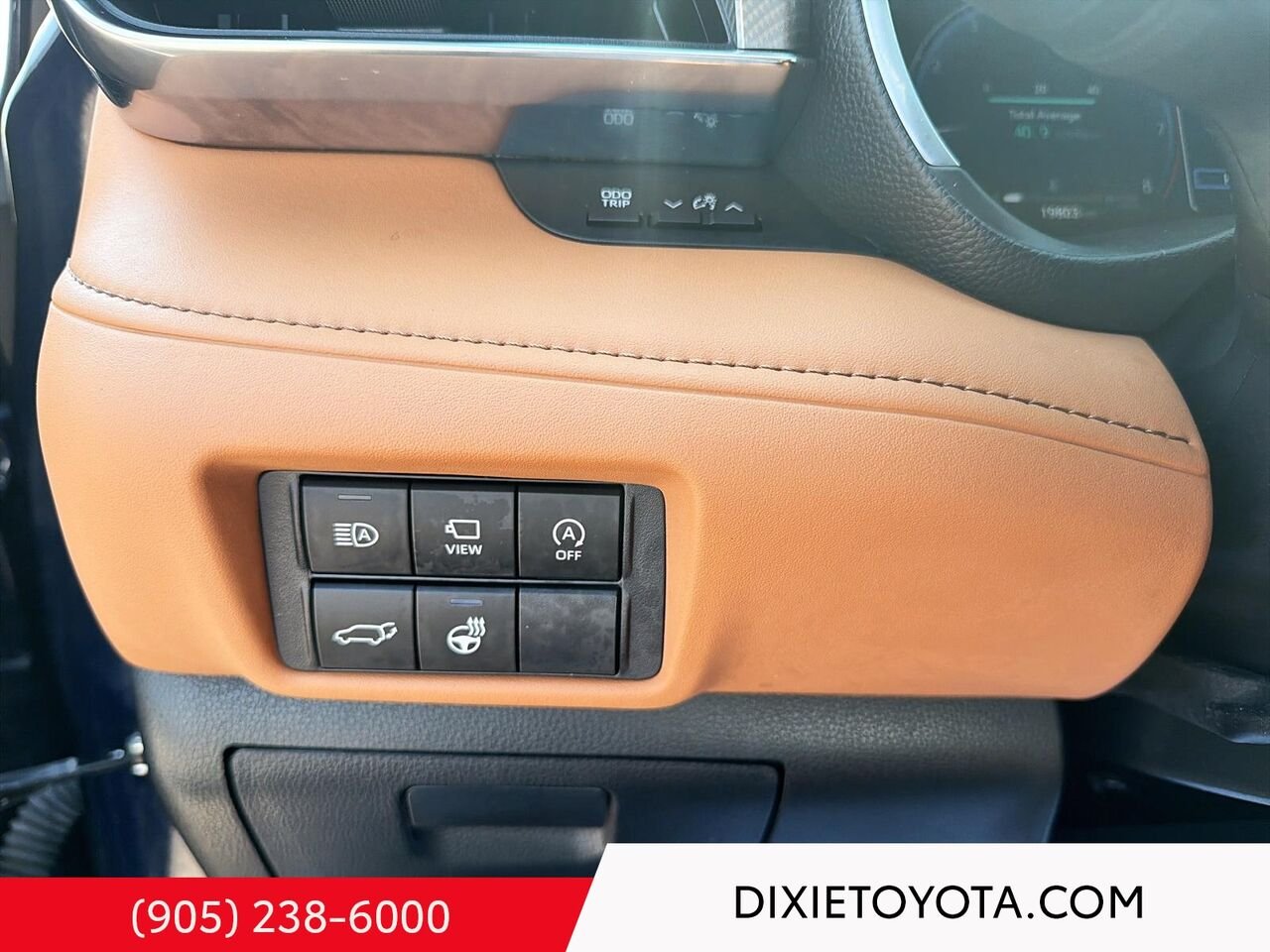 2024 Toyota Highlander PLATNIUM AWD / HEATED AND VENTIALTED SEATS / HEATED REAR SEATS / ALLOY WHEELS / MOONROOF / CARPLAY AND ANDROID AUTO Mississauga - photo #13