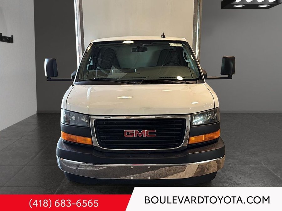 2024 GMC Savana 2024 White