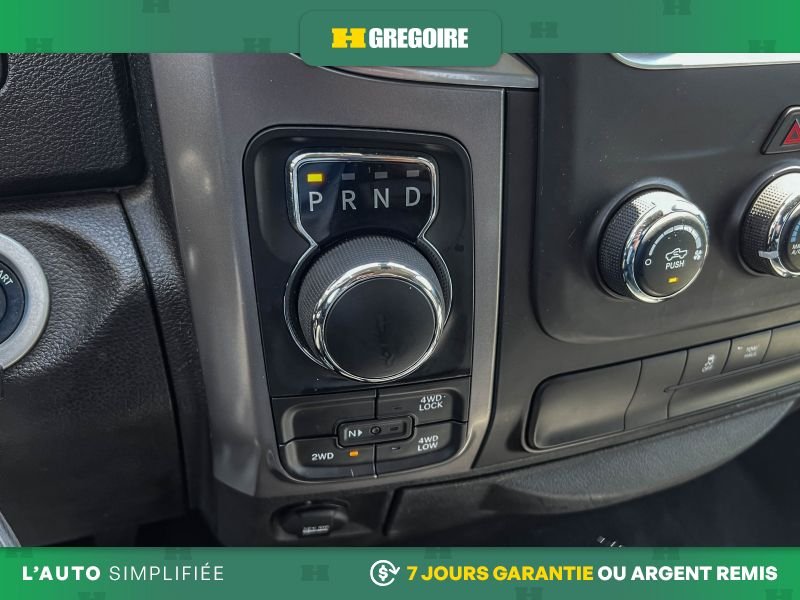 Ram 1500 D26061 | SLT 2023 Gris Laval - photo #25