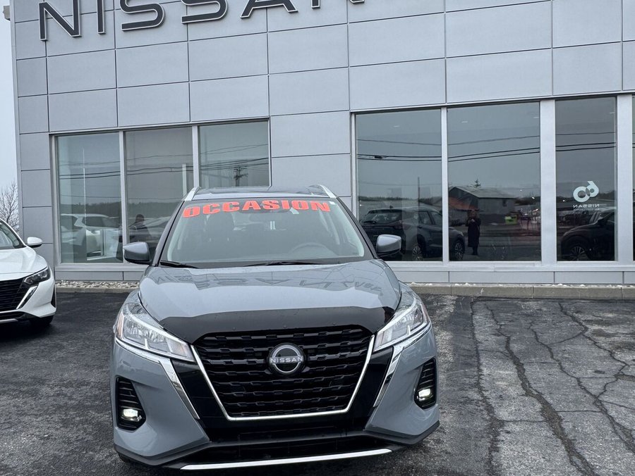 2024 Nissan Kicks Play 2024 Grey