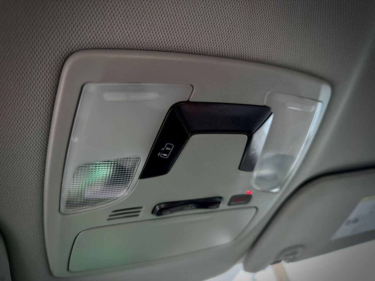 Toyota Sienna 2020 Blanc Notre-Dame-des-Prairies - photo #21