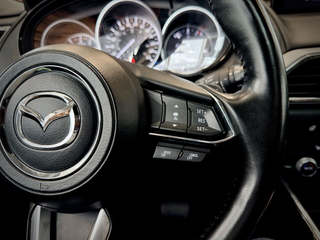 2022 Mazda CX-9 Grey Notre-Dame-des-Prairies - photo #27