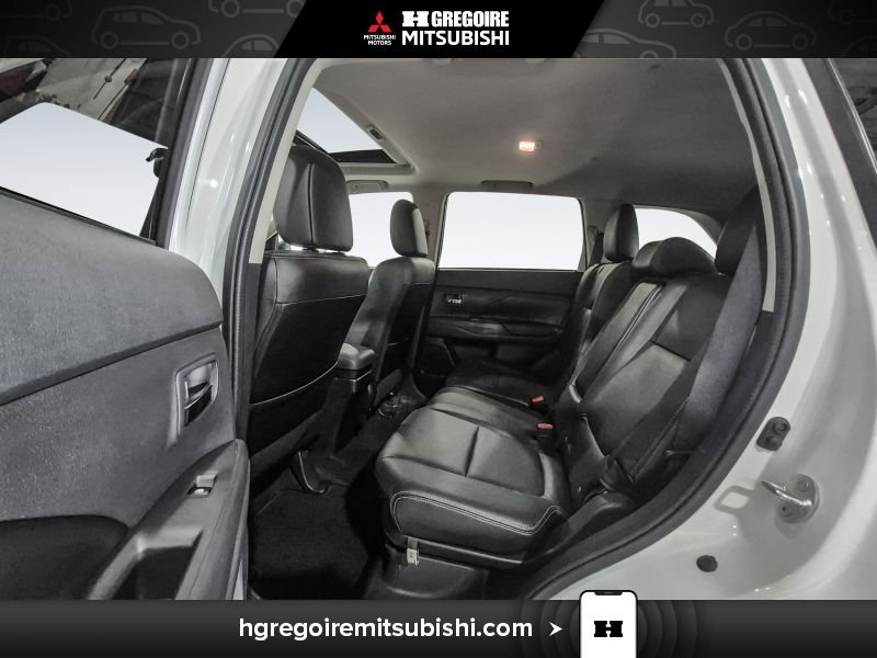 2016 Mitsubishi Outlander White Laval - photo #28