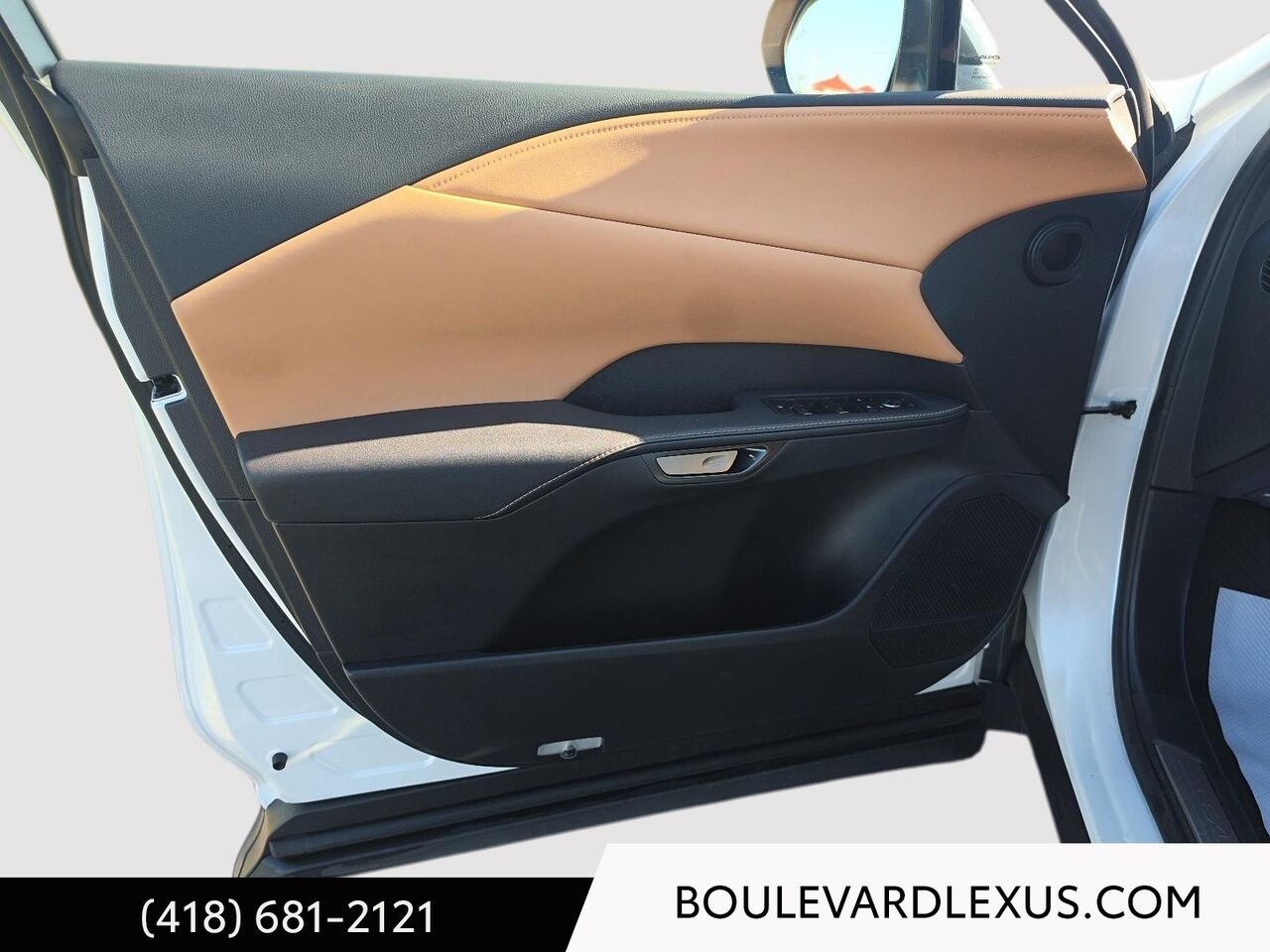 Lexus RX 19932A 2024 Blanc Québec - photo #7
