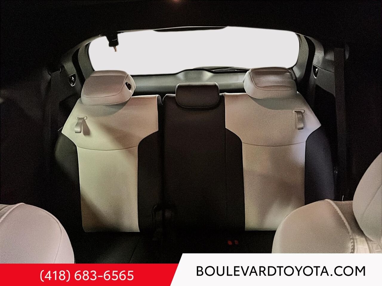 2025 Toyota Sienna 99661A-50 | XSE, AWD, 7 PASSAGERS Celestial Silver Metallic Québec - photo #19