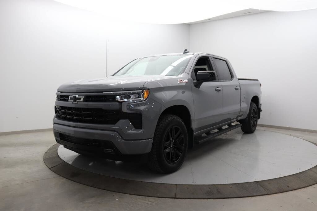 2024 Chevrolet Silverado 1500 VIN 1GCUDEED8RZ166970 Grey Baie-Comeau - photo #0