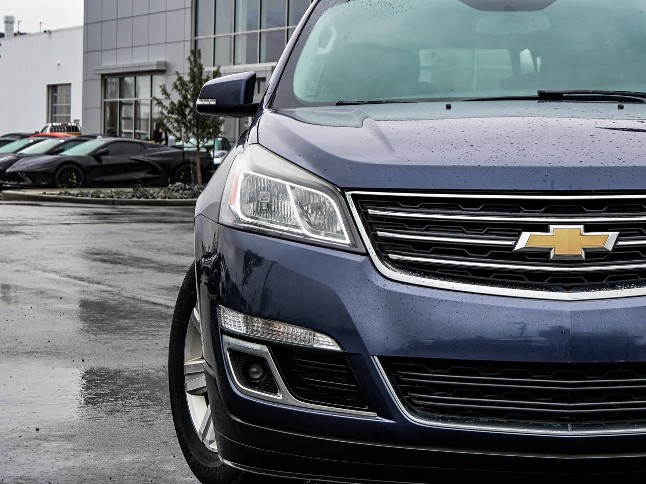 2013 Chevrolet Traverse AWD 4dr 1LT Blue Sherwood Park - photo #4