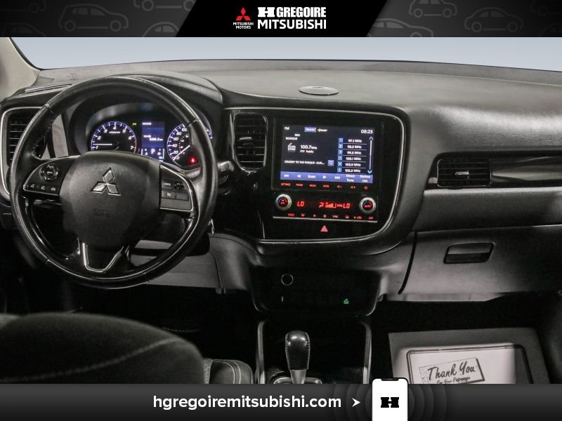 2020 Mitsubishi Outlander Grey Laval - photo #14