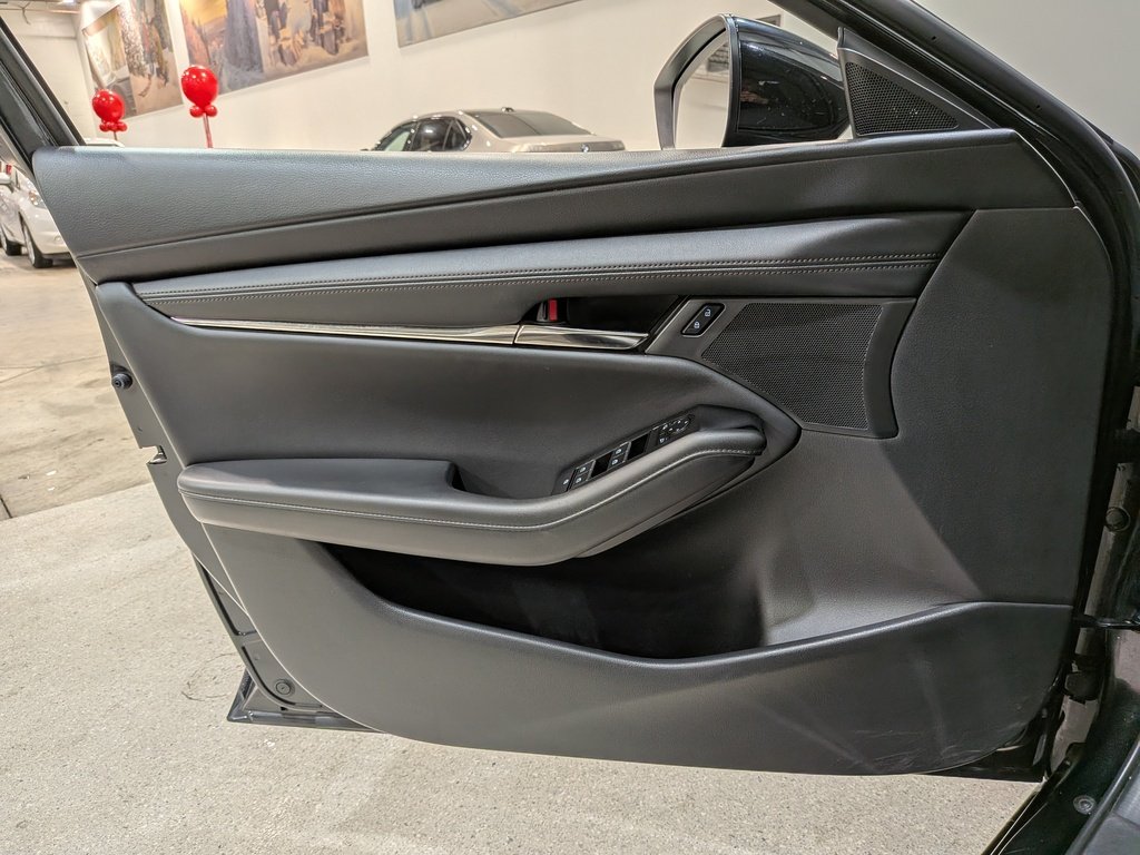 Mazda Mazda3 GS Auto i-ACTIV AWD 2024 Noir Val-David - photo #31