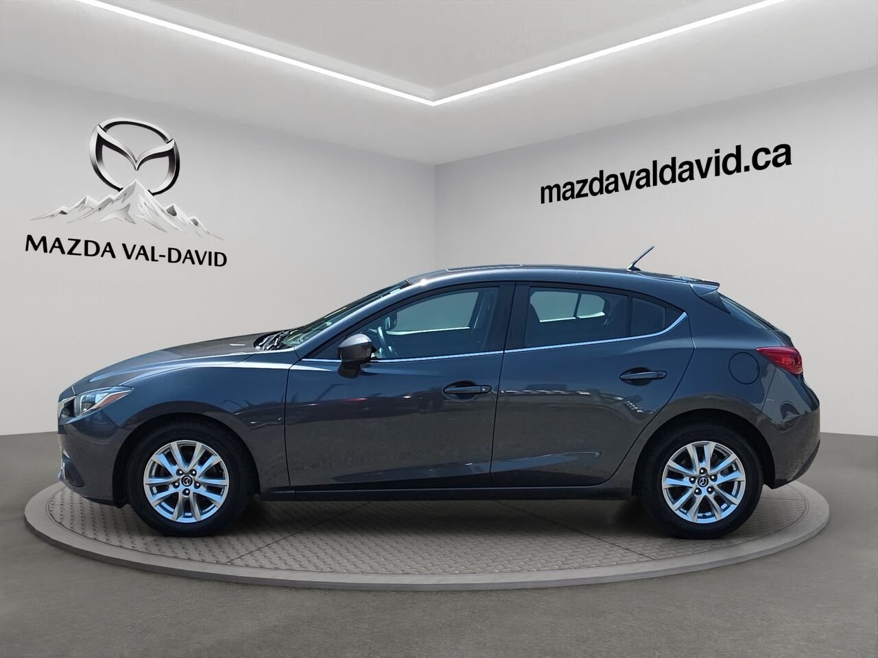 2016 Mazda Mazda3 Hayon 4 portes Sport, boîte automatique, GS Grey Val-David - photo #1