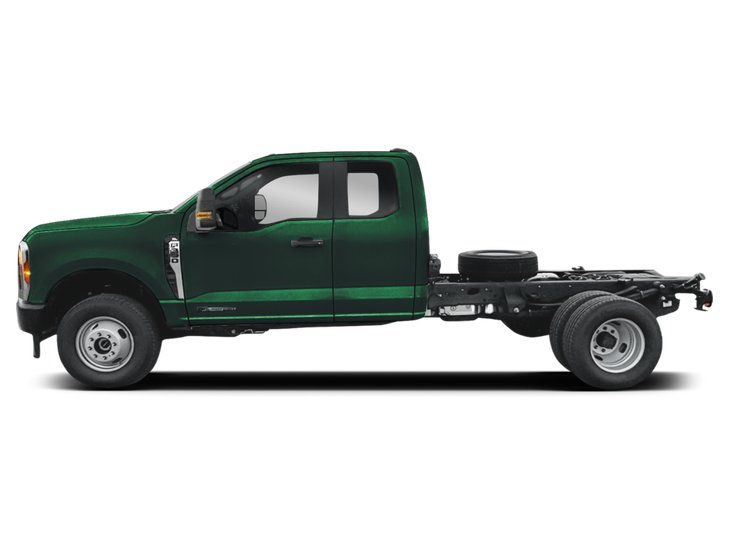 2026 Ford Super Duty F-350 à roues arrière jumelées Châssis-cabines XL