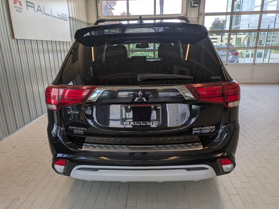 2019 Mitsubishi Outlander Plug-In Hybrid SE Touring S-AWC Black