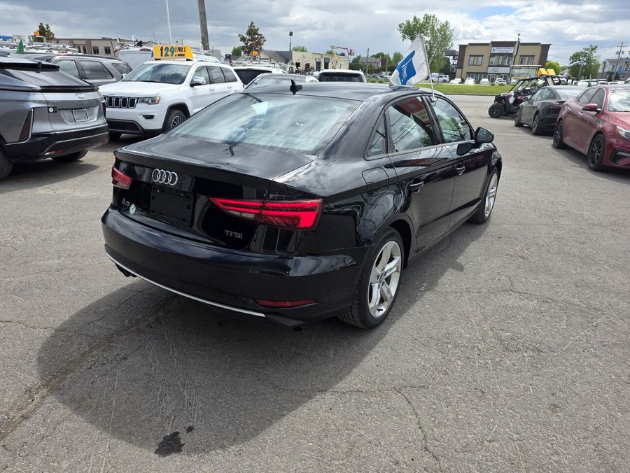Audi A3 berline 2018 2018 Noir