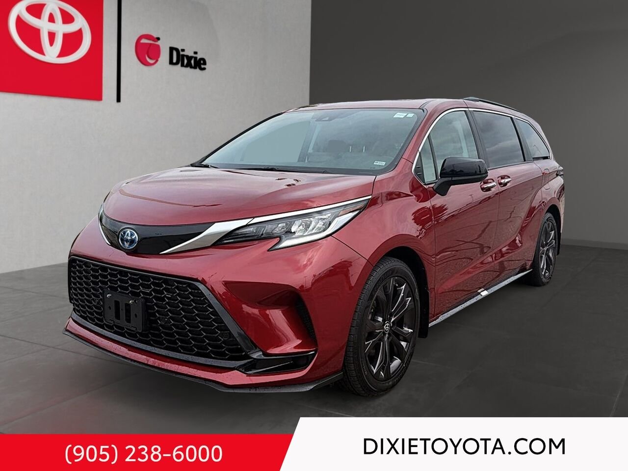 2023 Toyota Sienna XSE FWD HYBRID / CLEAN CARFAX / MOONROOF / ALLOY WHEELS / CARPLAY AND ANDROID AUTO Red Mississauga - photo #0