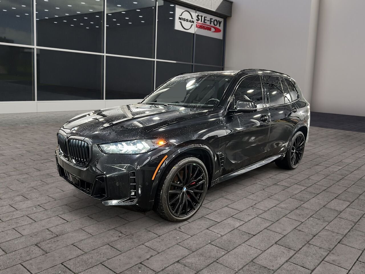 2024 BMW X5 Black Québec - photo #0