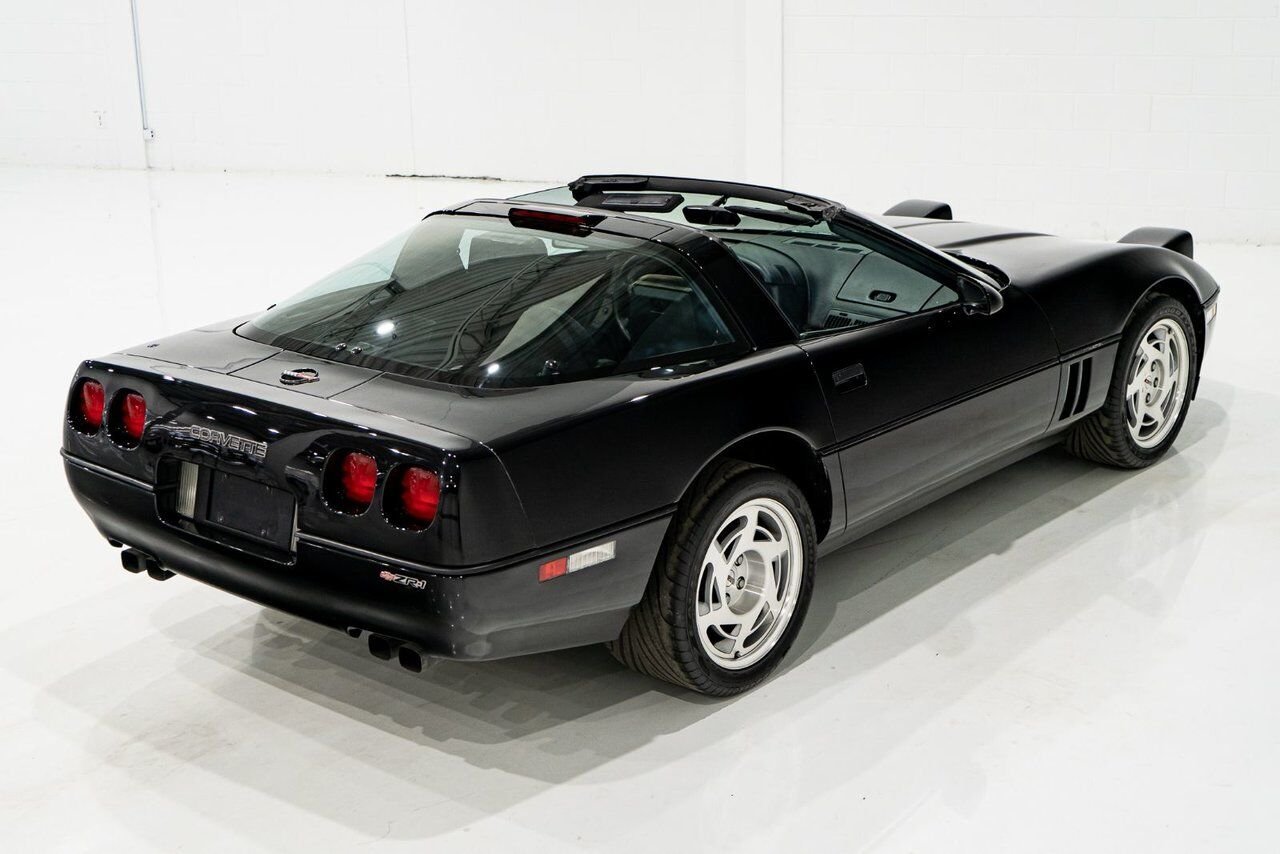 1990 Chevrolet Corvette ZR1 | PRIX EN USD Black Montreal - photo #2