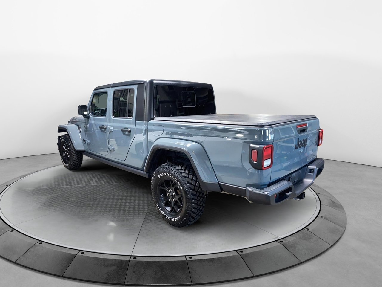 2025 Jeep Gladiator Blue Baie-Comeau - photo #4