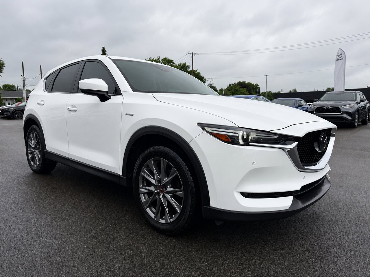 MAZDA CX-5 SIGNATURE Édition 100e anniversaire 2021 Blanc Châteauguay - photo #3
