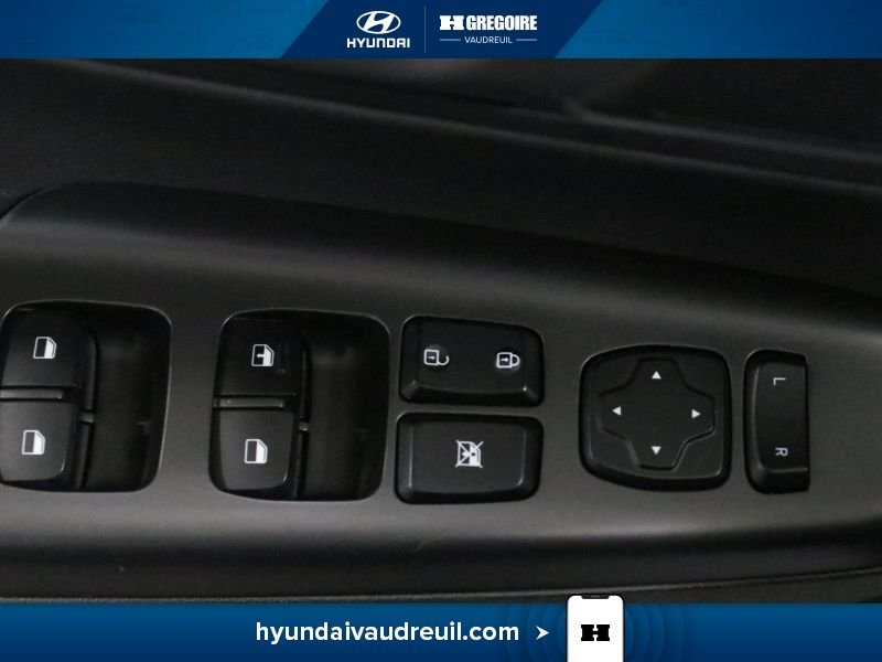 2020 Hyundai Kona White Blainville - photo #16