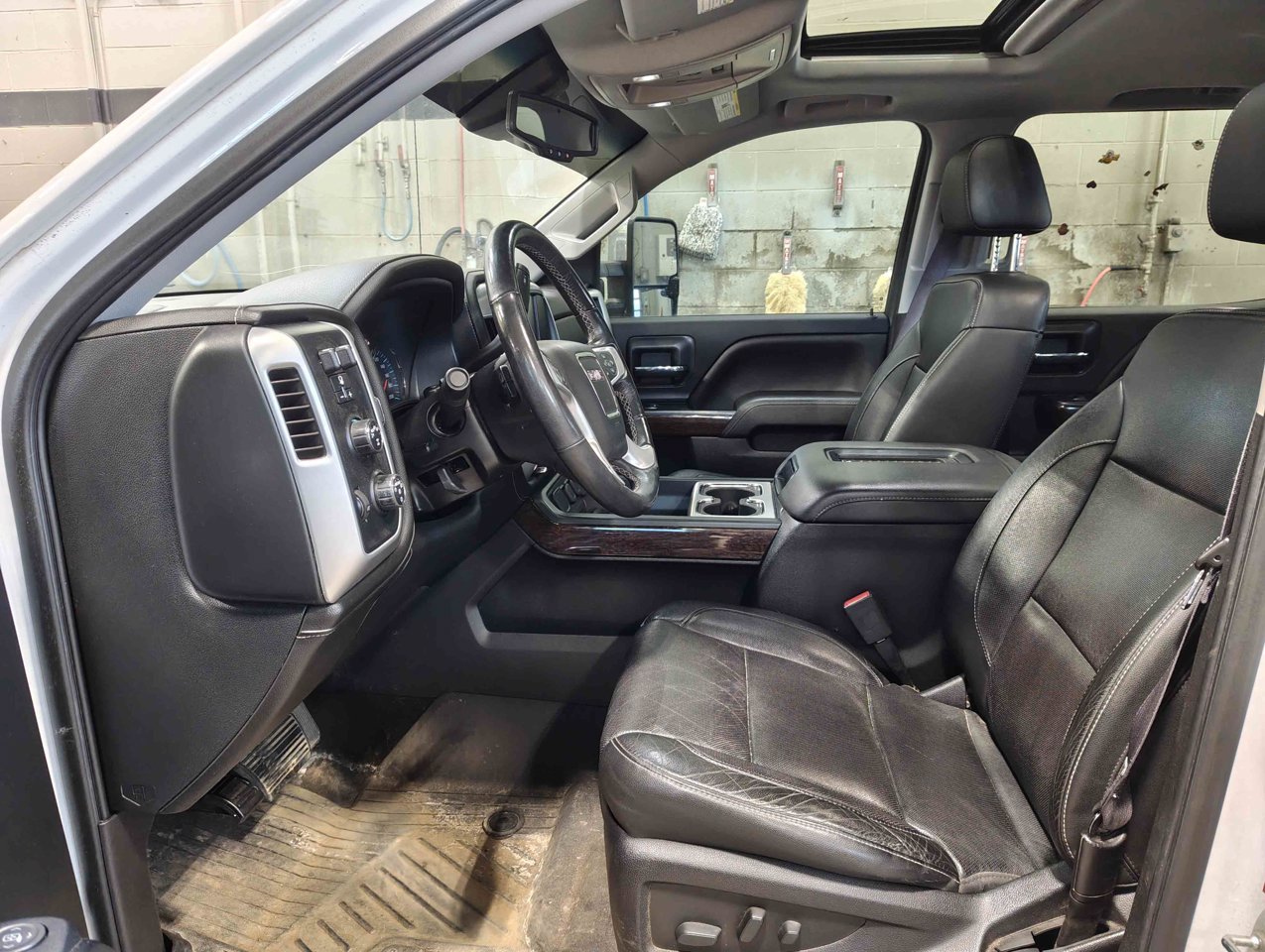 2017 GMC Sierra 1500 4WD Crew Cab 143.5 SLT White Sherwood Park - photo #7