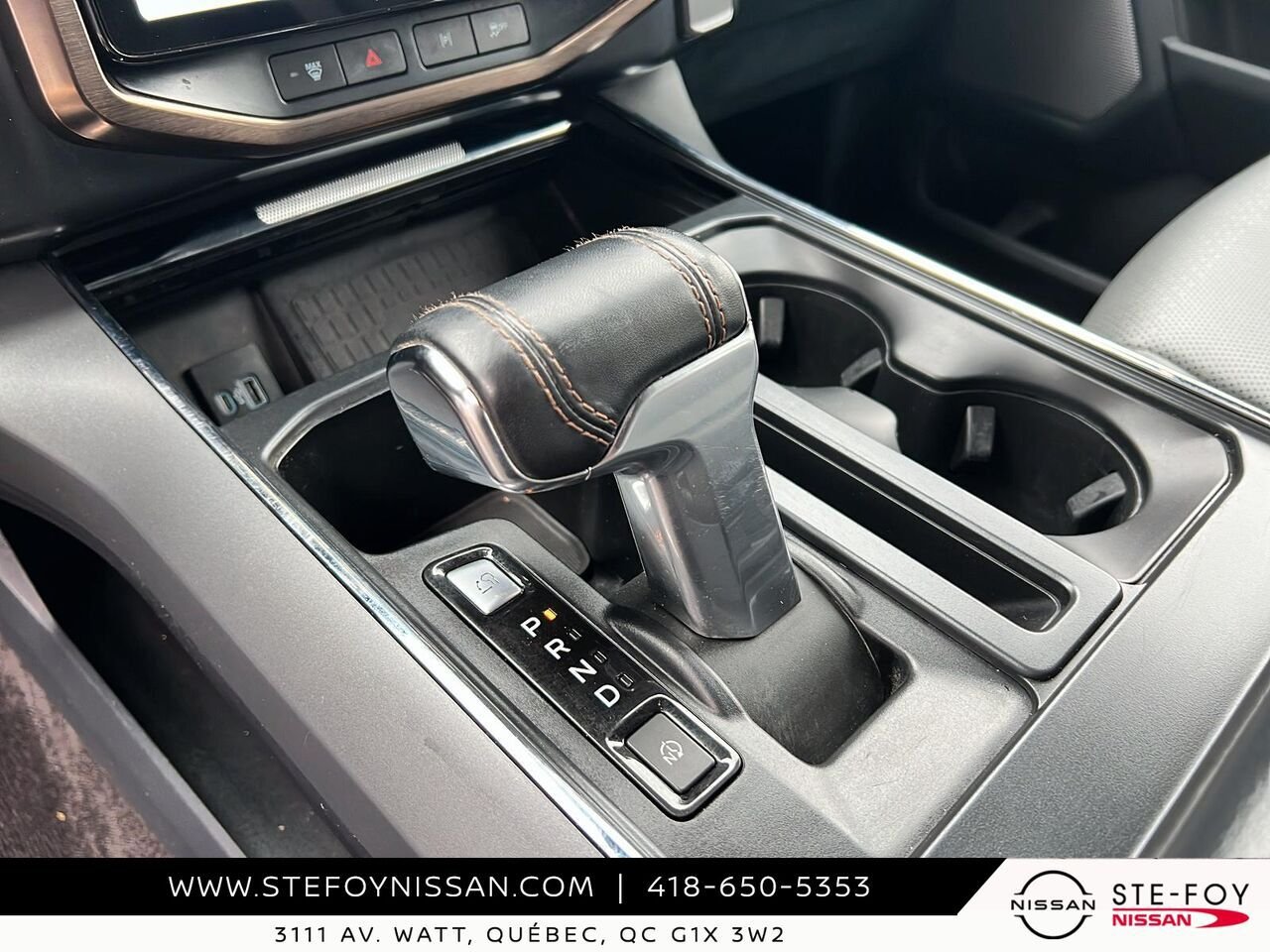 2022 Ford F-150 Lightning LARIAT SuperCrew 4RM LONG RANGE Black Ste-Foy - photo #14