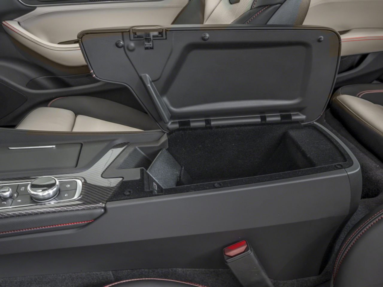 CADILLAC CT5 CT5 SEDAN 2.0L TWIN-SCROLL TURBO SPORT AWD (1SE) 2026 Noir corbeau Laval - photo #4