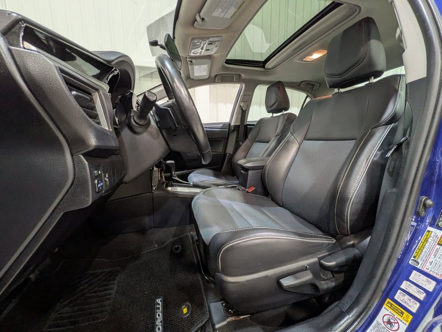 Toyota Corolla 4dr Sdn Man CE 2016 Bleu
