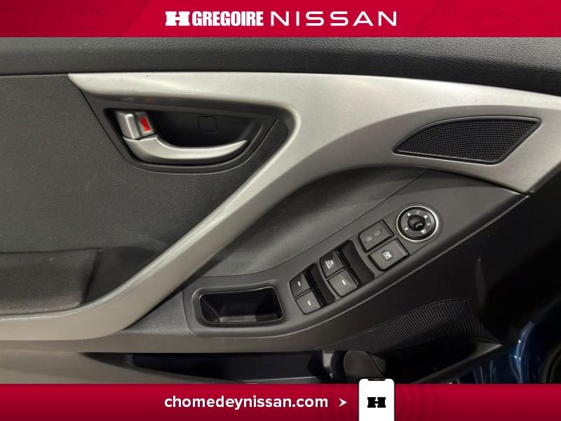 Hyundai Elantra 2016 Bleu Blainville - photo #13