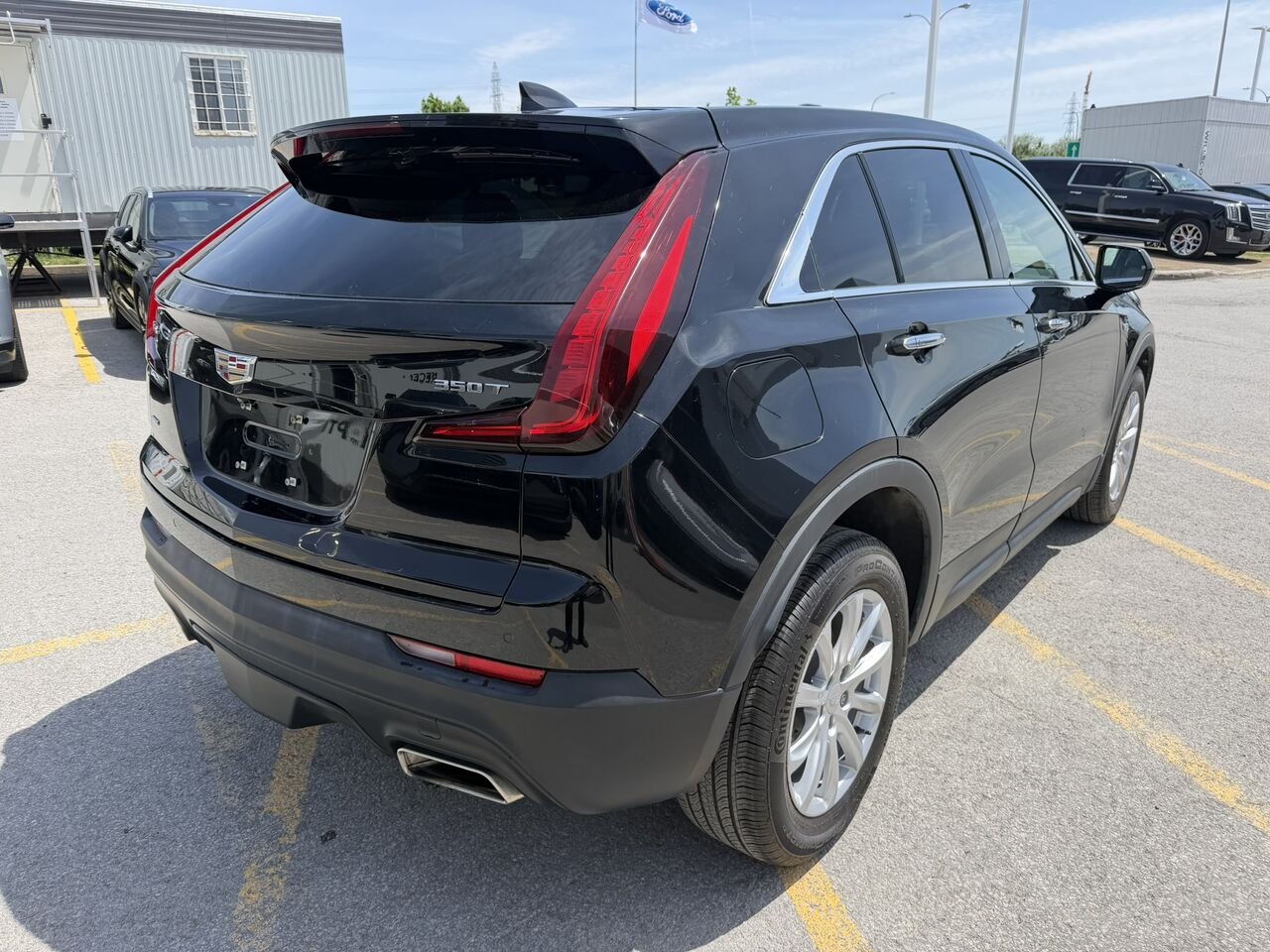 2023 Cadillac XT4 LUXURY AWD FINANCEMENT À PARTIR DE 3.99% STOCK XP5650 Black Laval - photo #12