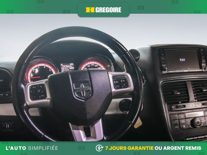 Dodge GR Caravan 2019 Gris Laval - photo #22