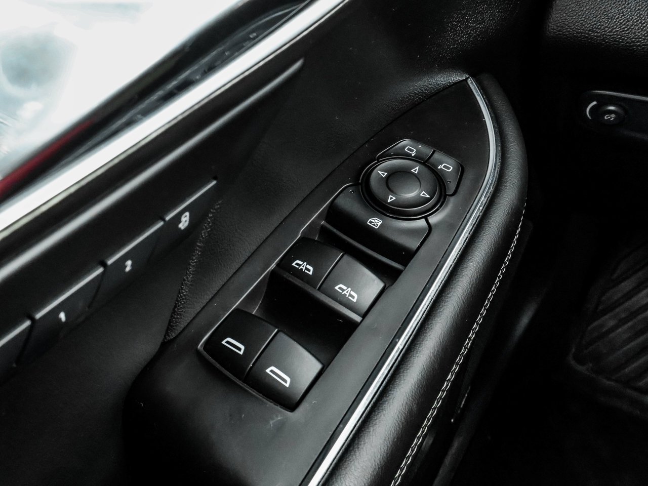 2022 Buick Envision AWD 4dr Avenir Blue Sherwood Park - photo #19