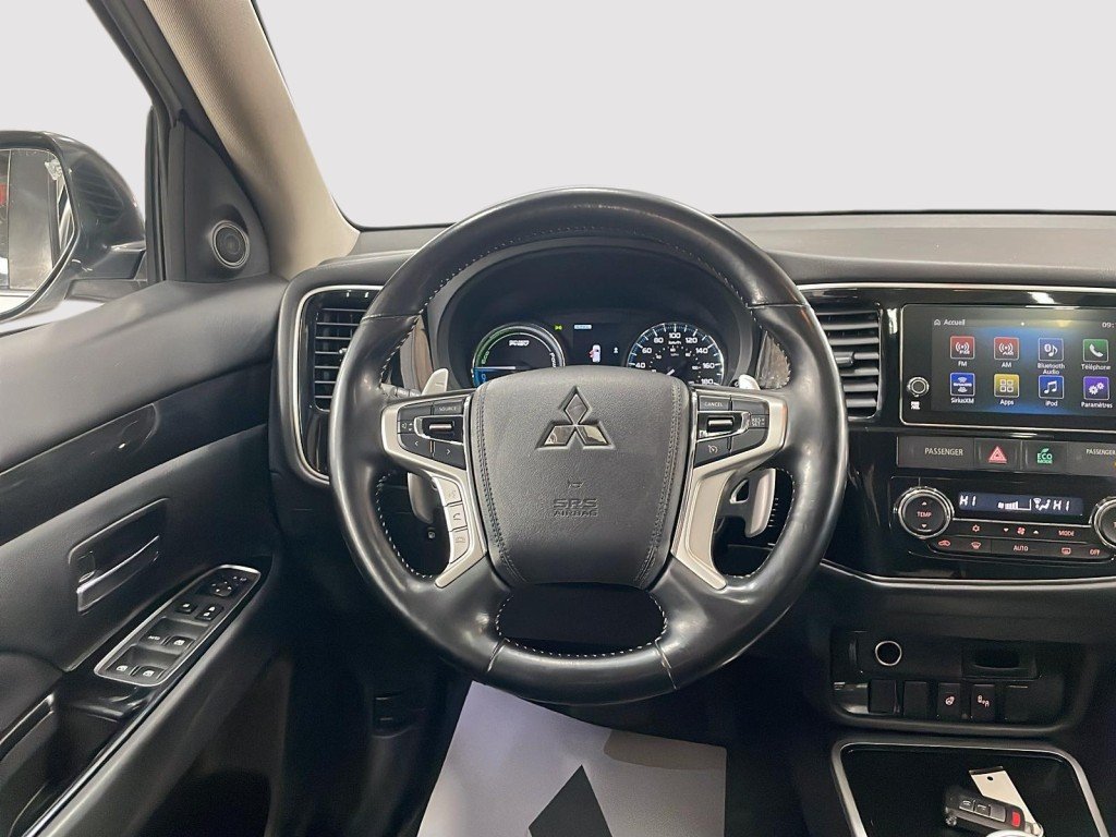 Mitsubishi Outlander PHEV 2018 Blanc Amos - photo #13