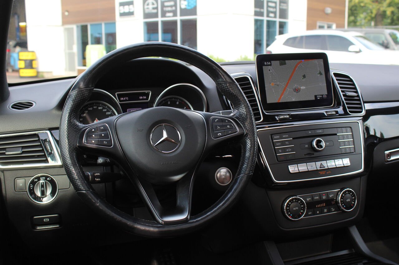 2018 Mercedes-Benz GLE VIN: 4JGDA5GB1JB111614 Silver Sainte-Rose - photo #11