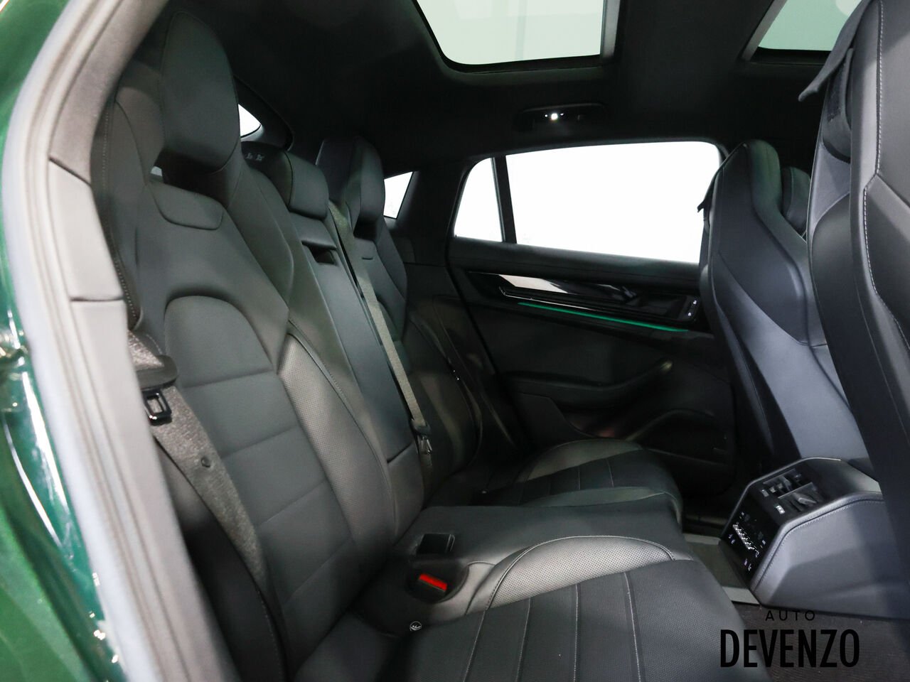 2024 Porsche Panamera Green Saint-Eustache - photo #9