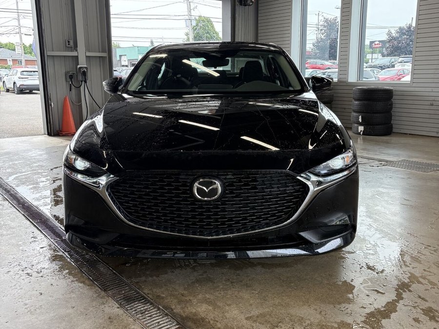 2026 MAZDA Mazda3 2026 Jet Black Mica