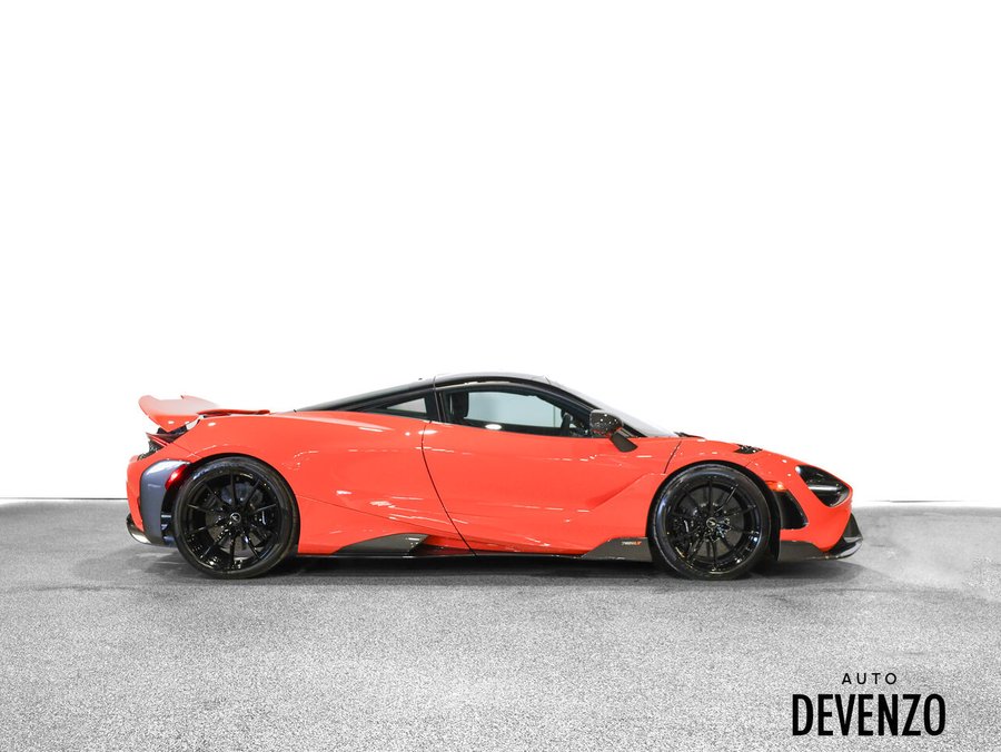 2021 McLaren 765LT 2021 Orange