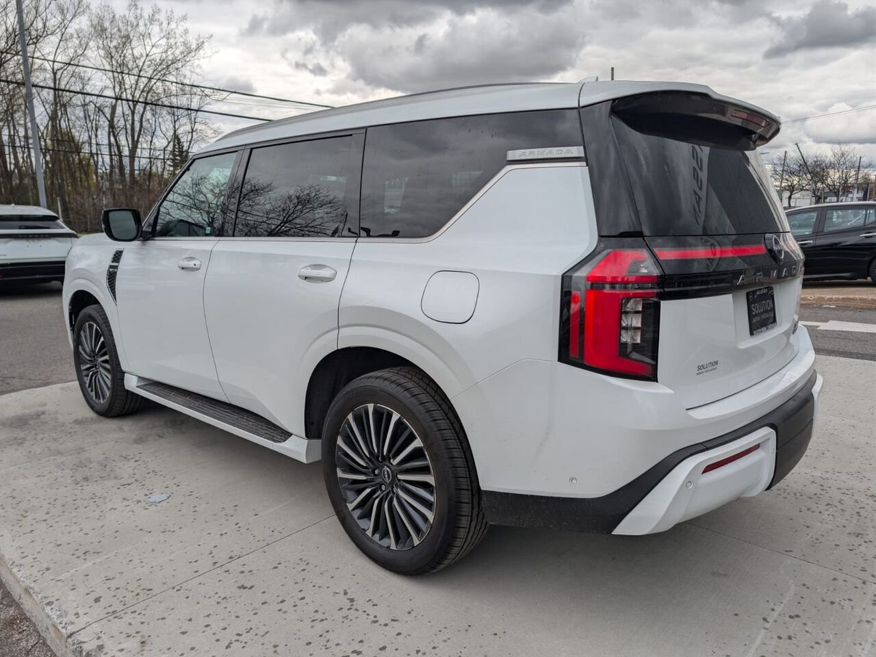 NISSAN Armada ARMADA PLATINE R SERVE SI GES CAPITAINE 2026 Blanc Everest nacré triple couche Châteauguay - photo #15