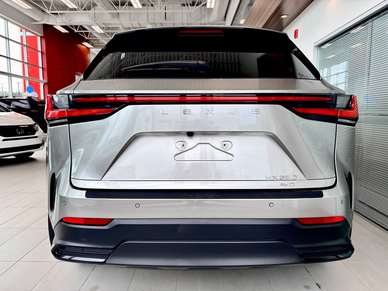2022 Lexus NX Silver Notre-Dame-des-Prairies - photo #8