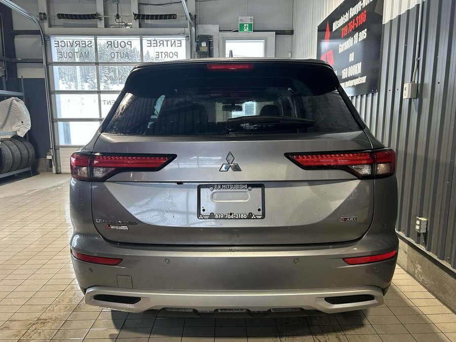 Mitsubishi Outlander SEL S-AWC 2023 Gris