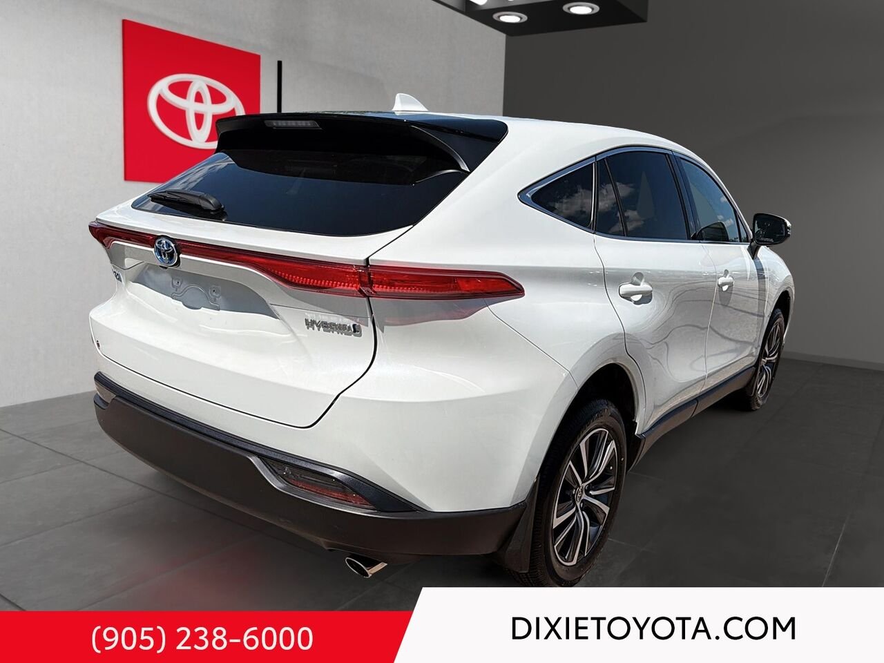 2022 Toyota Venza HYBRID LE AWD / HEATED SEATS / TOYOTA SAFETY SENSE / CARPLAY AND ANDROID AUTO Blizzard Pearl Mississauga - photo #3