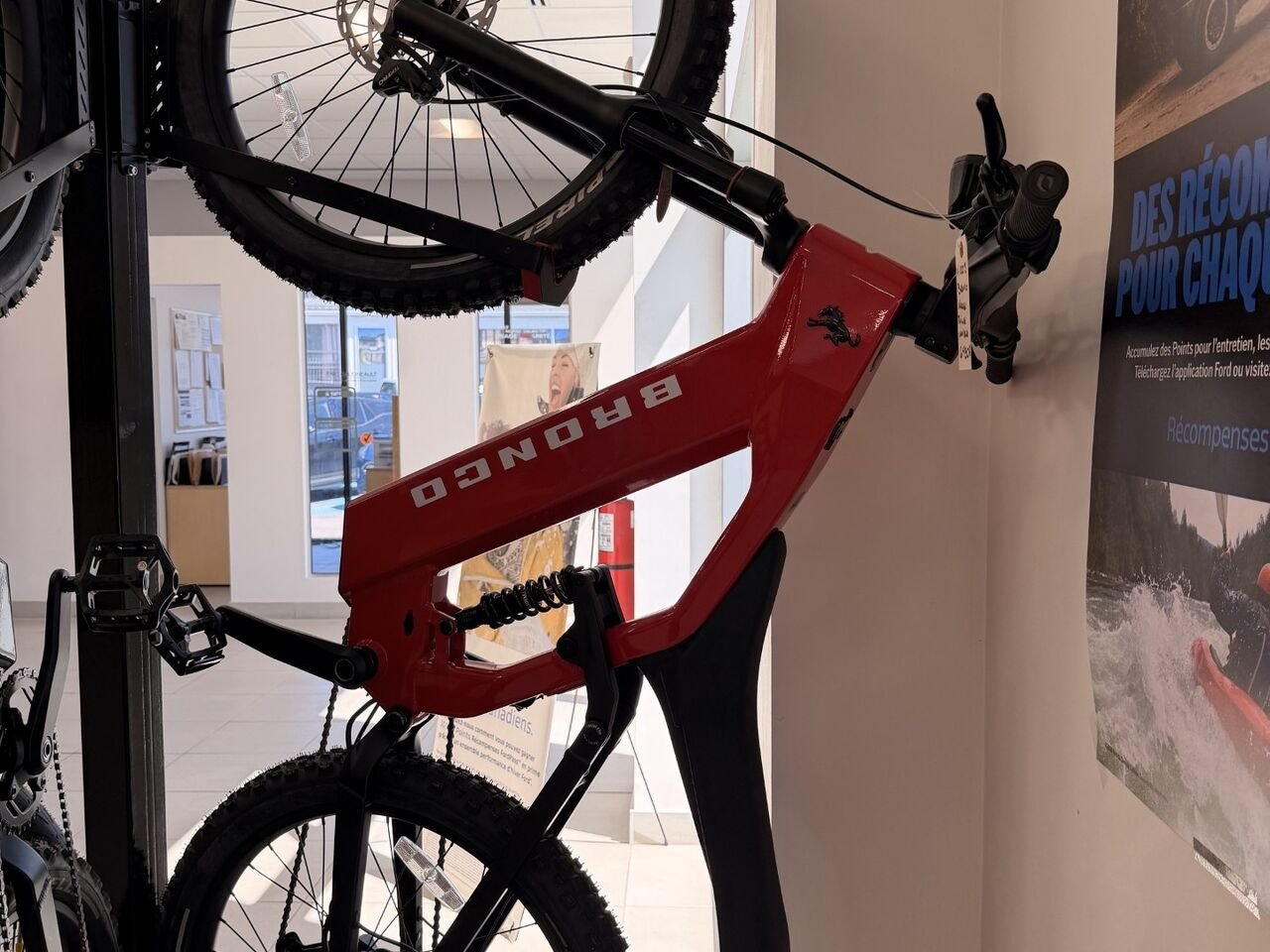 Ford EBIKE BRONCO 2024 Rouge Châteauguay - photo #0