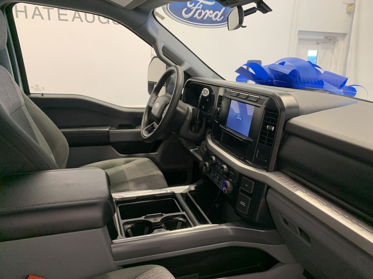 2024 Ford Super Duty F-250 SRW XLT White Châteauguay - photo #24