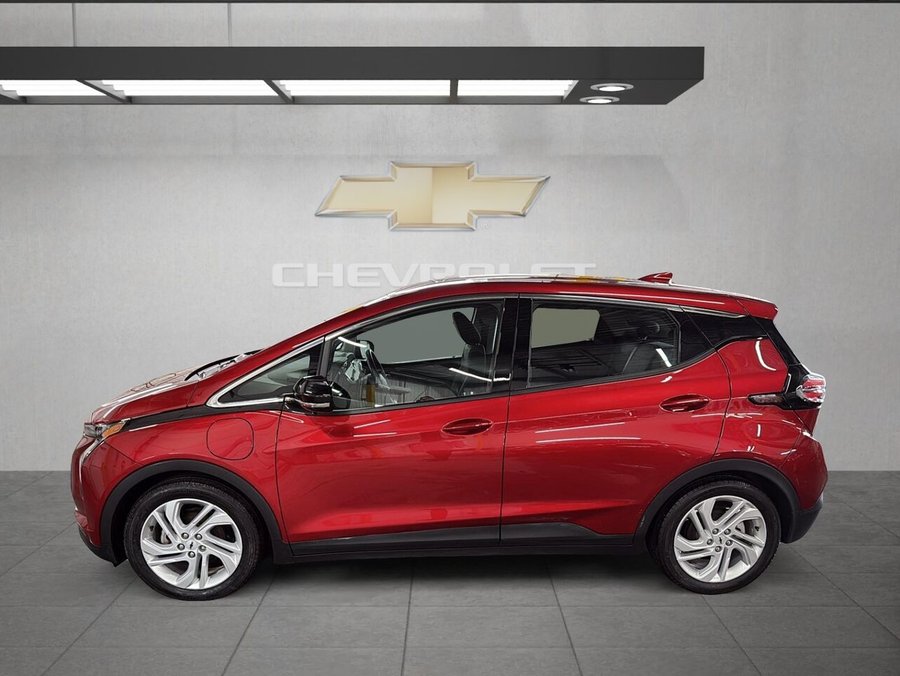 CHEVROLET BOLT LT + BAS KILOMETRAGE + FINI L'ESSENCE !! 2023 Rouge